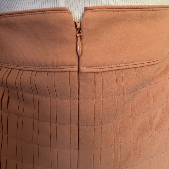 Lovely J Crew Skirt - Picture 5 of 9